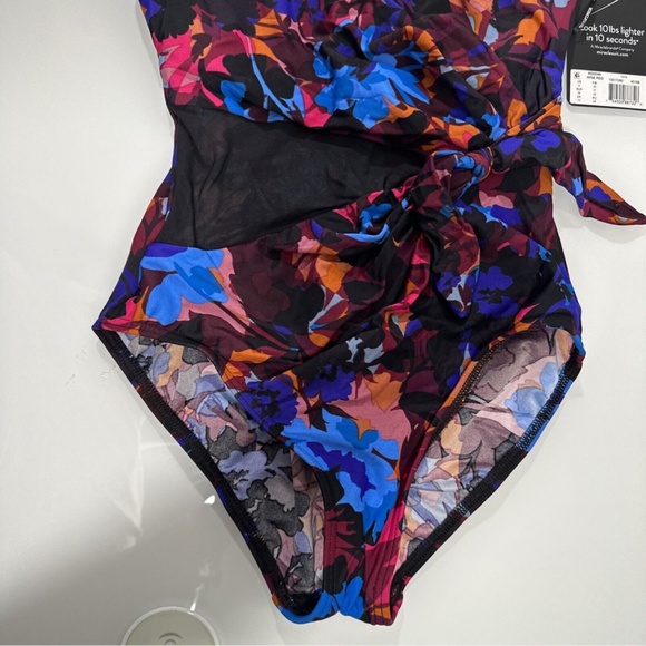 NWT $178 Miraclesuit [ 8 ]‎ Solstice Gem One Piece Swimsuit Black - Picture 6 of 13